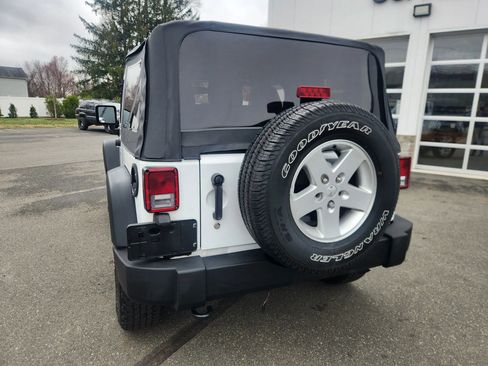 Used 2013 Jeep Wrangler Sport AWD/4WD image 13