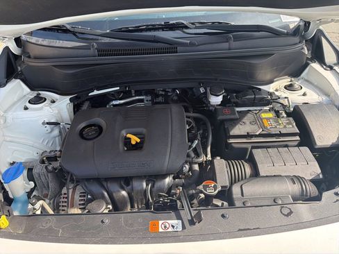 Used 2021 Kia Seltos LX image 41