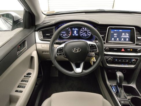 Used 2019 Hyundai Sonata SE FWD image 22