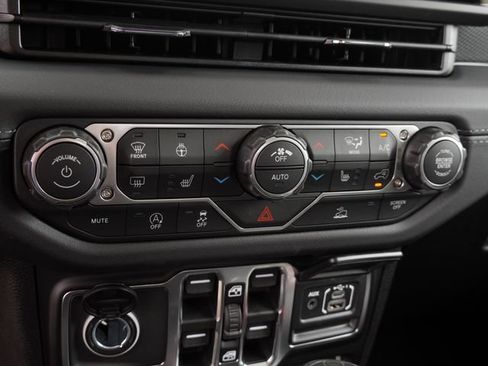 New 2026 Jeep Gladiator Rubicon AWD/4WD image 24