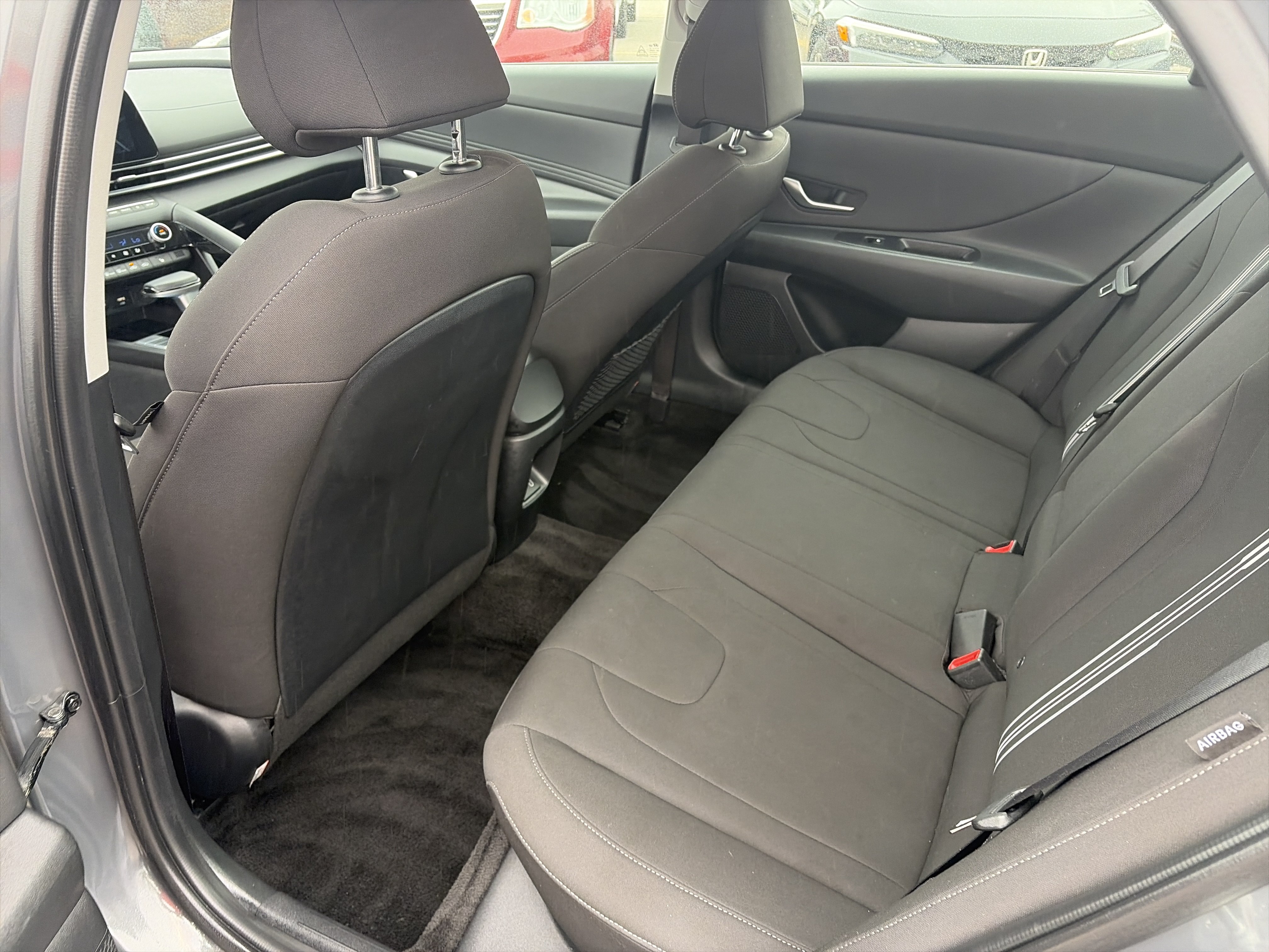 Used 2025 Hyundai Elantra SEL FWD image 17
