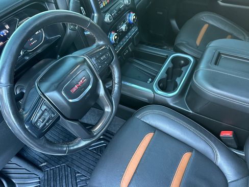 Used 2021 GMC Sierra 1500 AT4 w/ AT4 Premium Package image 11