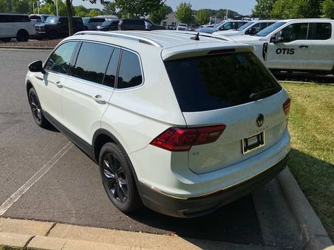 Used 2024 Volkswagen Tiguan SE AWD/4WD image 29