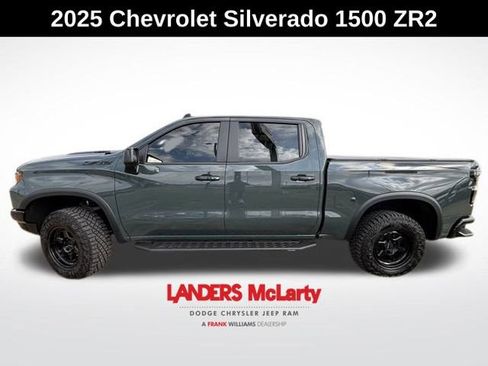 Used 2025 Chevrolet Silverado 1500 ZR2 w/ Technology Package image 3