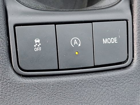 Used 2021 Cadillac XT4 Luxury w/ Cold Weather Package image 22