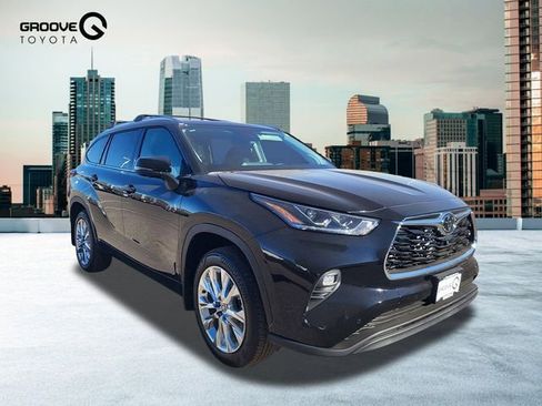 New 2026 Toyota Highlander Limited image 7