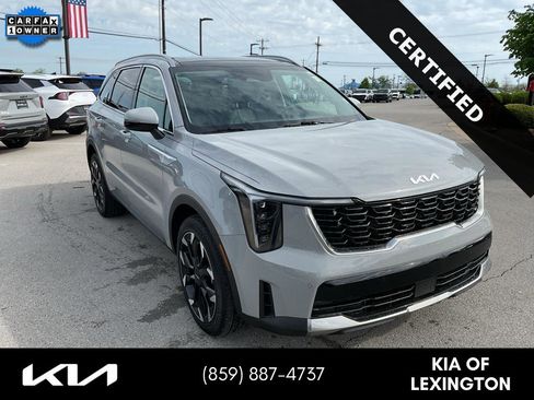 Certified 2025 Kia Sorento EX w/ Panoramic Sunroof Package image 1