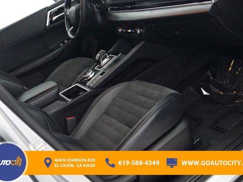 Used 2024 Mitsubishi Outlander SE Black Edition image 8