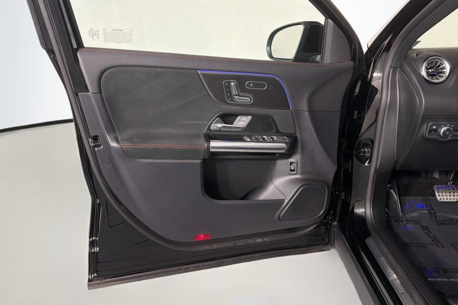 Used 2023 Mercedes-Benz GLA 250 image 23