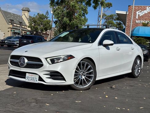 Used 2019 Mercedes-Benz A 220 image 2