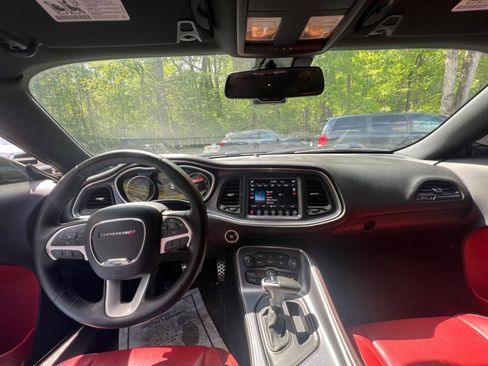 Used 2017 Dodge Challenger R/T Plus image 18