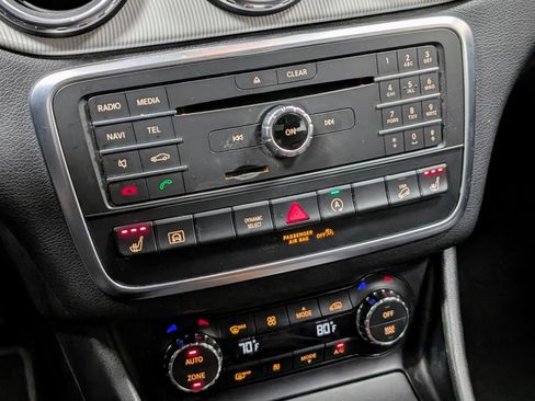 Used 2017 Mercedes-Benz GLA 250 4MATIC image 26