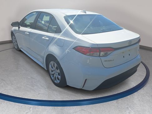 Used 2024 Toyota Corolla LE FWD image 7