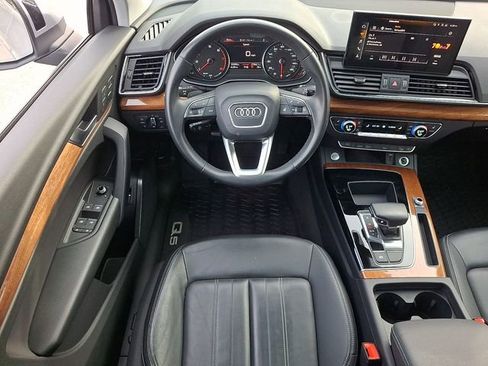Used 2023 Audi Q5 2.0T Premium w/ Convenience Package AWD/4WD image 13