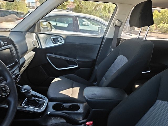Certified 2022 Kia Soul LX FWD image 18