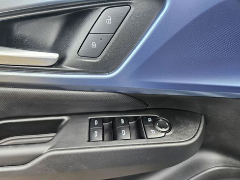 Used 2025 Chevrolet Equinox EV LT w/ Convenience Package FWD image 11