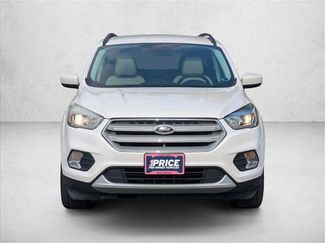 Used 2017 Ford Escape SE w/ SE Leather Comfort Package FWD video 2