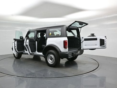 New 2026 Ford Bronco 4-Door AWD/4WD image 32
