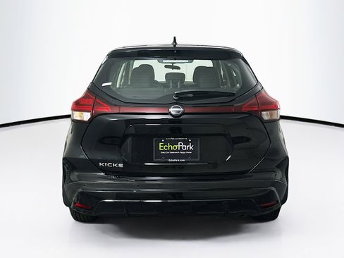 Used 2024 Nissan Kicks S image 7
