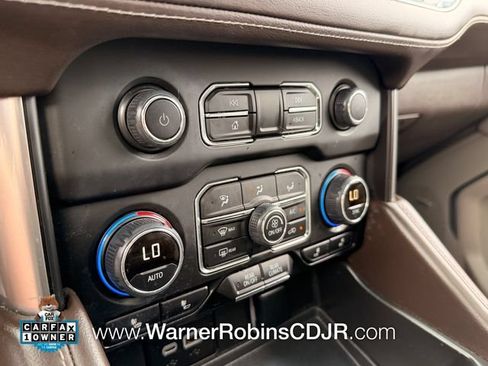 Used 2024 Chevrolet Tahoe Z71 w/ Luxury Package AWD/4WD image 24