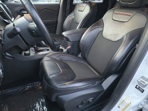 Used 2021 Jeep Cherokee Trailhawk w/ Trailer Tow Group image 5