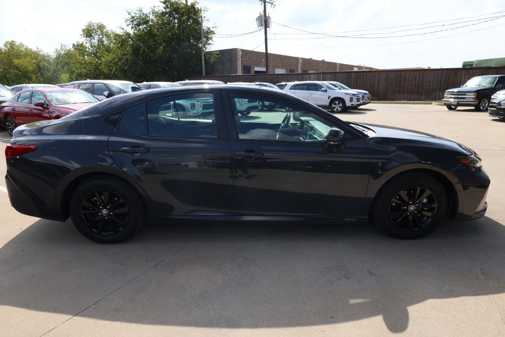 Used 2026 Toyota Camry LE FWD image 4
