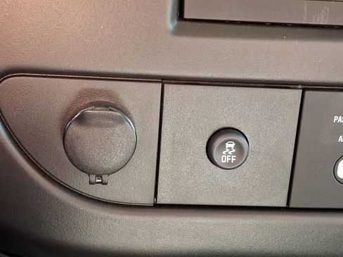 New 2024 Chevrolet Express 3500 w/ Power Convenience Package image 18