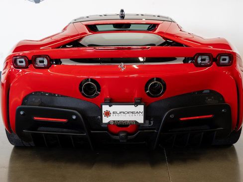 Used 2022 Ferrari SF90 Stradale image 18