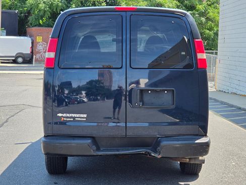 Used 2013 Chevrolet Express 2500 LS w/ Power Package RWD image 6