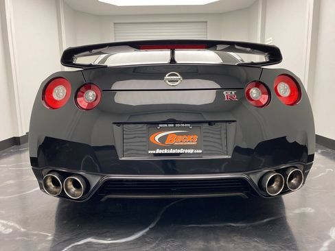 Used 2013 Nissan GT-R Black Edition image 27