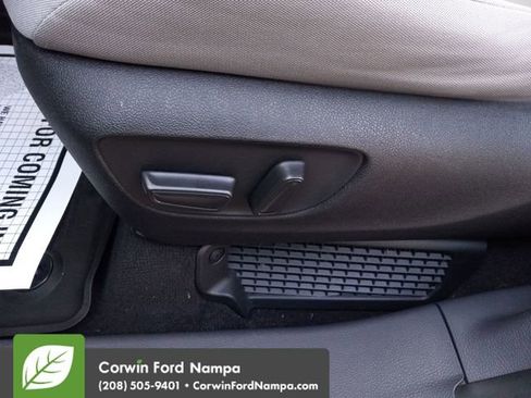 Used 2022 Toyota Sienna LE image 12