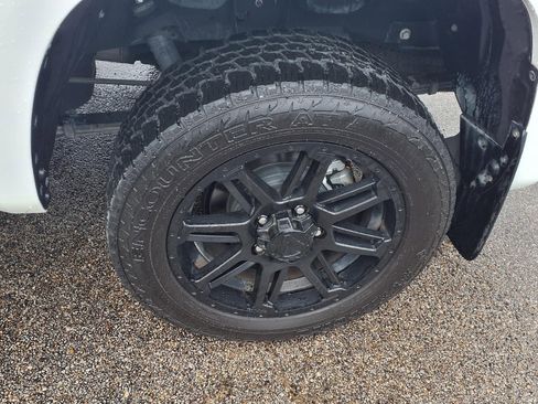 Used 2019 Toyota Tundra SR5 RWD image 25