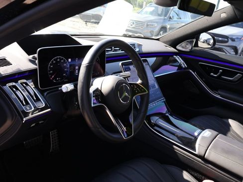 Used 2022 Mercedes-Benz S 500 4MATIC image 16