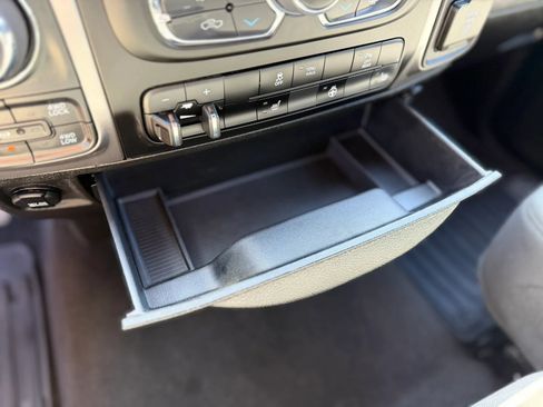 Used 2023 RAM 1500 Classic Warlock w/ Electronics Group AWD/4WD image 33