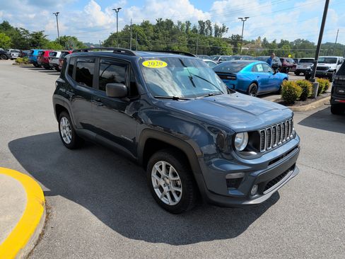 Used 2020 Jeep Renegade Sport w/ Sport Appearance Group AWD/4WD image 4