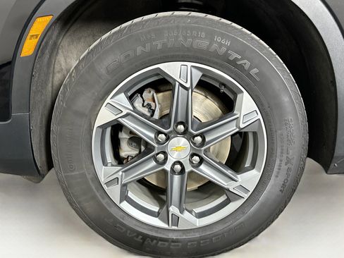 Used 2024 Chevrolet Blazer LT w/ Convenience Package image 11
