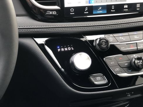 New 2026 Chrysler Pacifica Select image 20