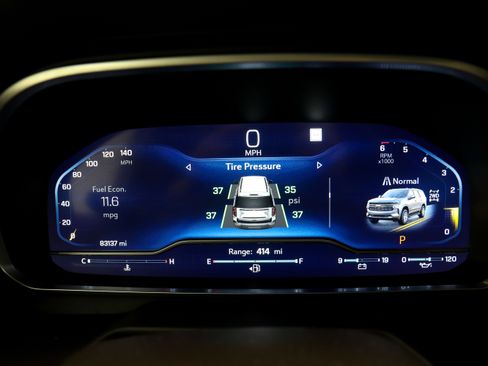 Used 2023 Chevrolet Suburban LT image 26