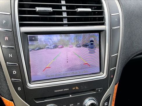 Used 2020 Lincoln Nautilus Reserve FWD image 20
