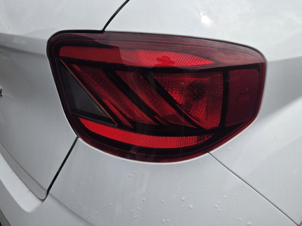 Used 2024 Hyundai Venue SEL FWD image 8