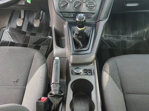 Used 2014 Ford Focus S FWD image 18
