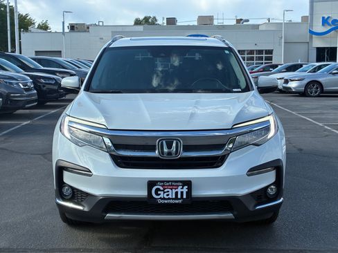 Used 2021 Honda Pilot Touring image 11