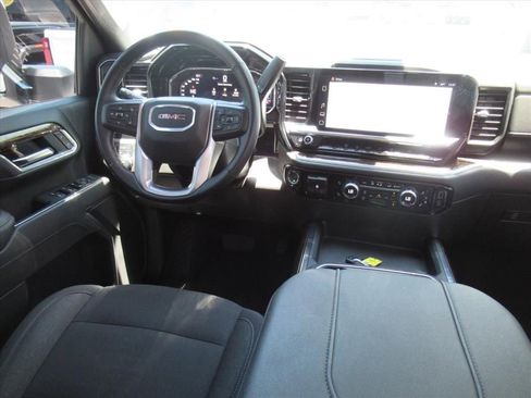 Used 2025 GMC Sierra 2500 SLE AWD/4WD image 13