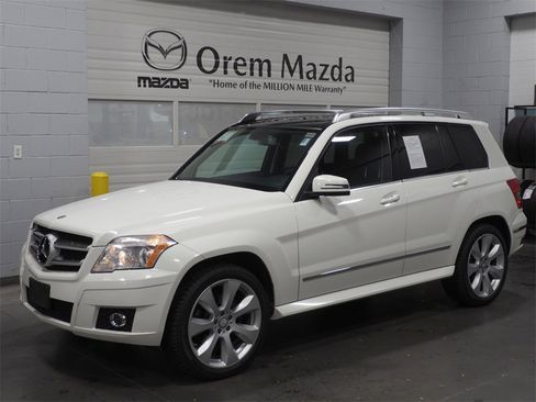 Used 2010 Mercedes-Benz GLK 350 4MATIC image 1