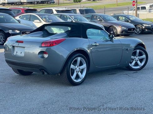 Used 2006 Pontiac Solstice Convertible w/ Premium Package RWD image 23