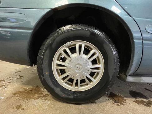 Used 2002 Buick Le Sabre Limited image 15