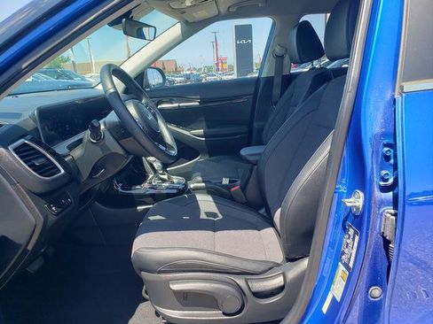 Used 2024 Kia Seltos S AWD/4WD image 10