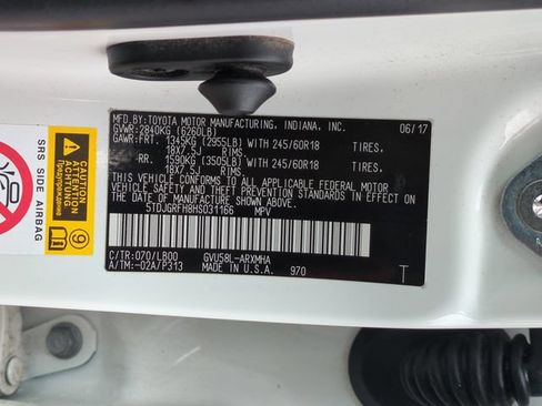 Used 2017 Toyota Highlander XLE w/ Carpet Mat Package AWD/4WD image 36