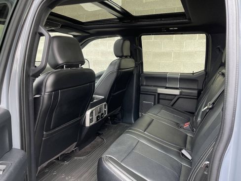 Used 2020 Ford F150 Lariat w/ Equipment Group 502A Luxury AWD/4WD image 11
