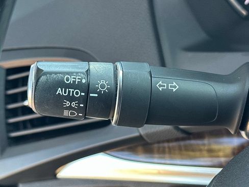 Used 2020 Acura MDX SH-AWD image 27